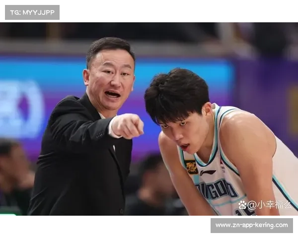 杨瀚森夏联三场高强度对抗后体能透支 引发中美篮球训练理念差异讨论 杨瀚森夏联三场高强度对抗后体能透支 引发中美篮球训练理念差异讨论