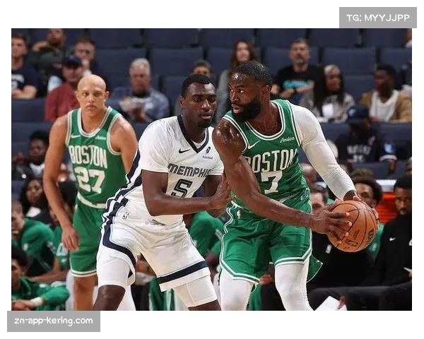 半场数据：凯尔特人全队已通过突破分球得到24分，助攻数达到18次