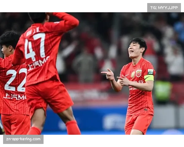 上海海港主场2-1绝杀云南玉昆，莱昂纳多、王燊超建功